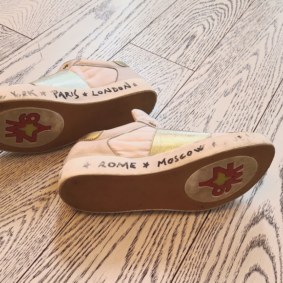 W6yz "worn out" style sneakers, size 6 - Picture 15 of 16